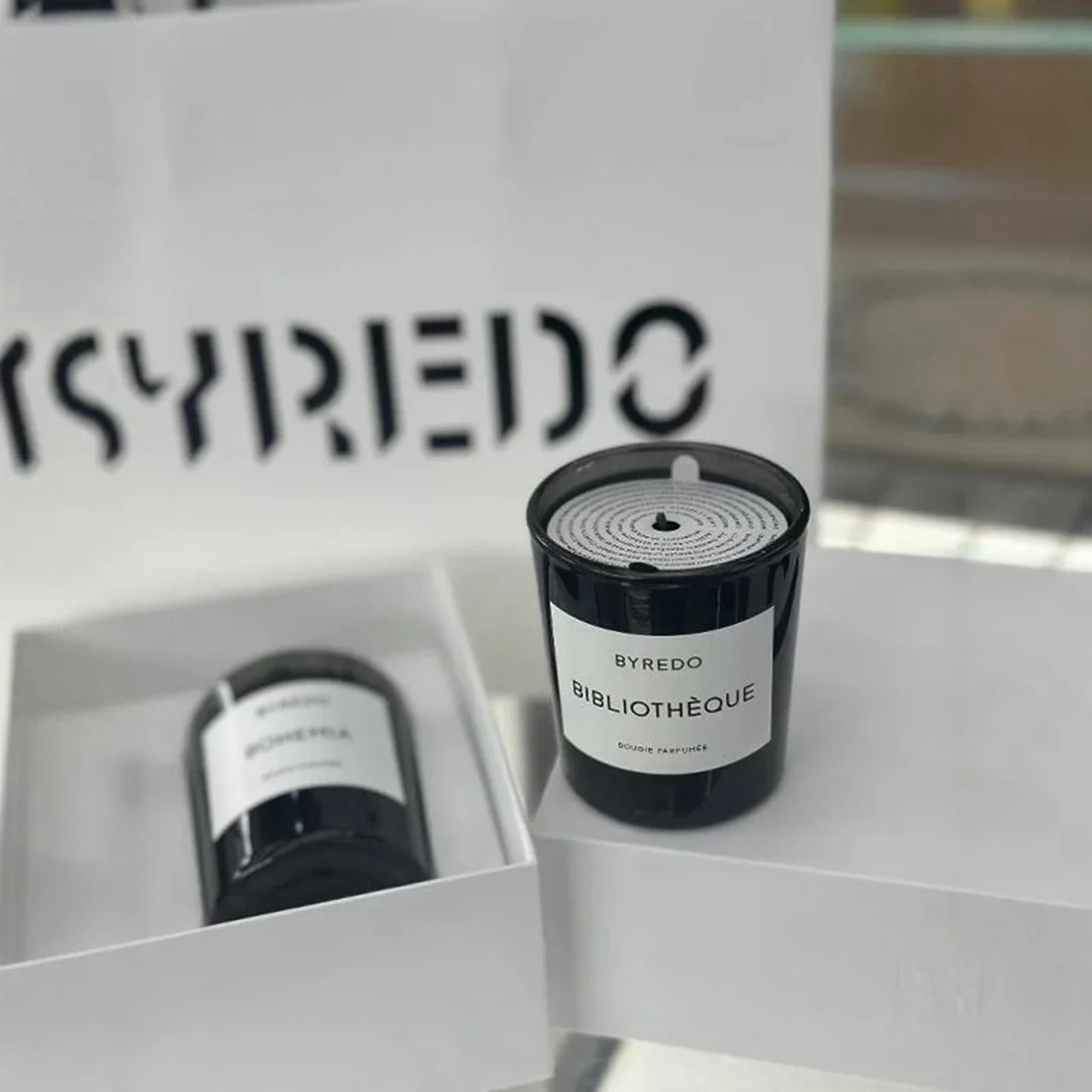 Byredo Bibliothèque scented candle image 2