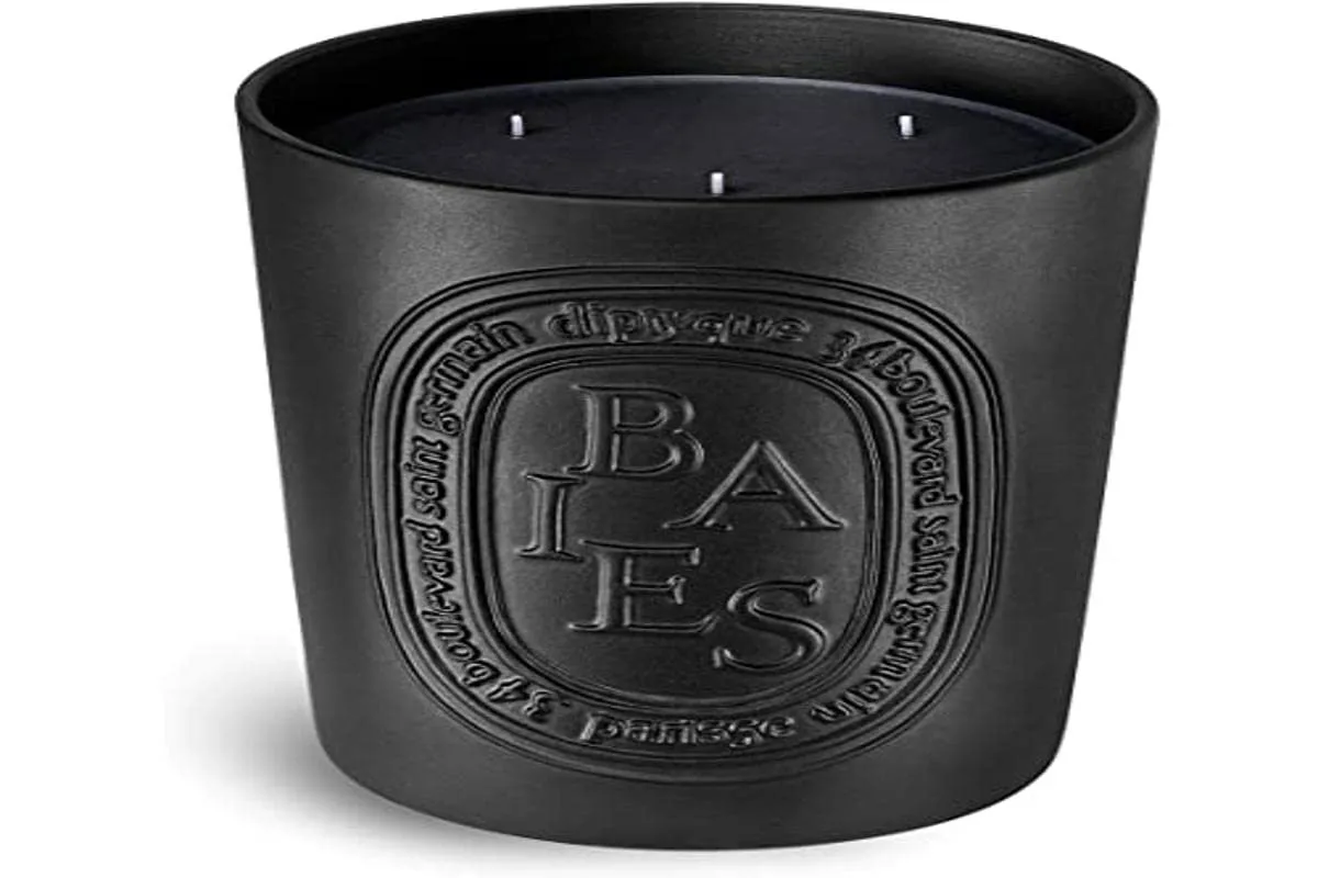 Diptyque Baies scented candle